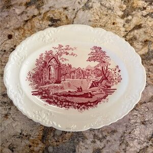 Elegant White and Red Decorative Plate